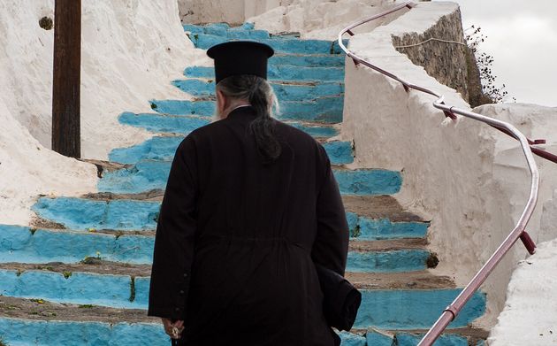 «Πρώτη φορά δίνω την ευχή μου για διαζύγιο» μου είπε ο Παππάς όταν πήγα να πάρω το χαρτί