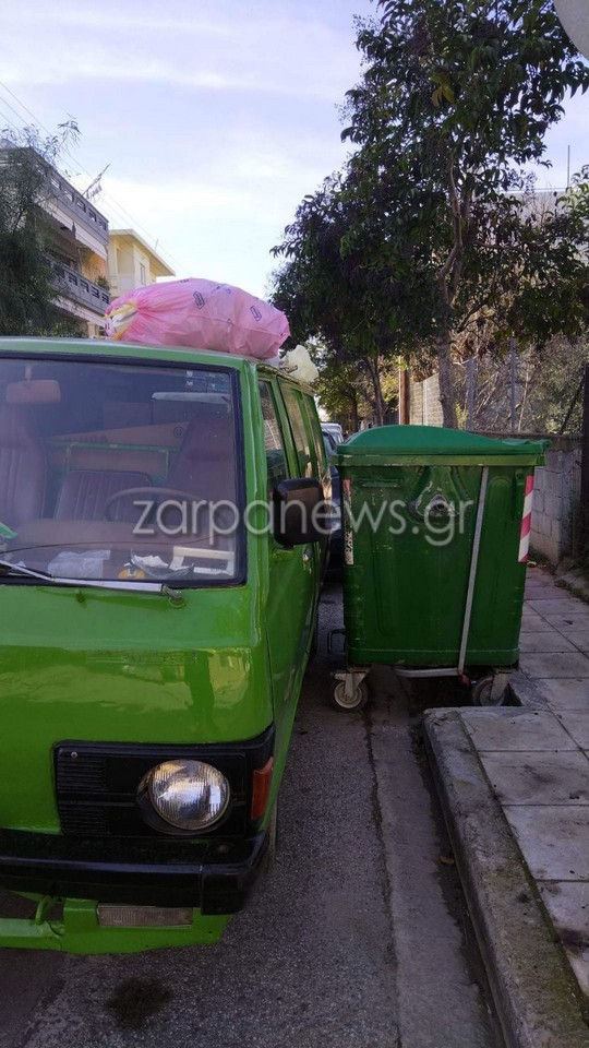 Χανιά: Πάρκαρε μπροστά στους κάδους και οι κάτοικοι της περιοχής τον «περιποιήθηκαν»