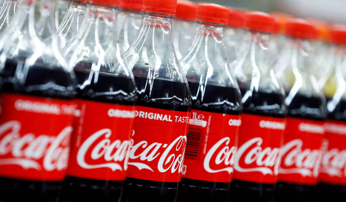 Μαζικές αντιδpάσεις για τα νέα καπάκια της Coca Cola