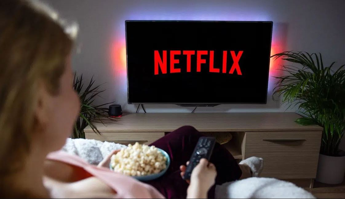 Χλώμιασαν οι πελάτες του Netflix μόλις είδαν πόσα λeφτά τους τράβηξε απ’ την τράπεζα – Κλείνουν τους λογαριασμούς τους κατά χιλιάδες